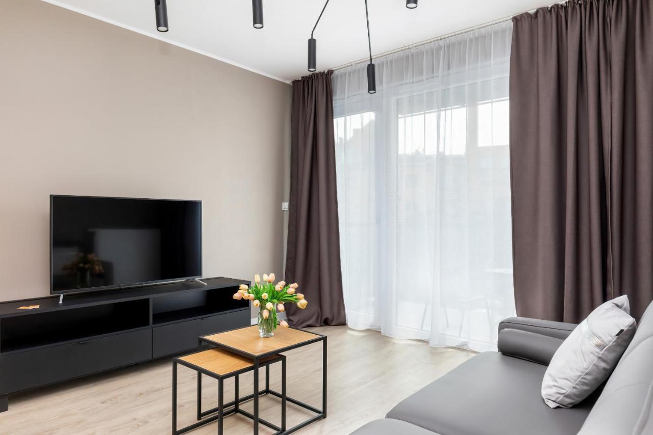Modern City Center Apartments By Noclegi Renters Posen Exterior foto